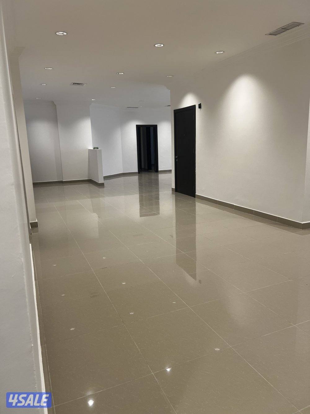 للإيجار دور ارضي كامل بالزهراء4