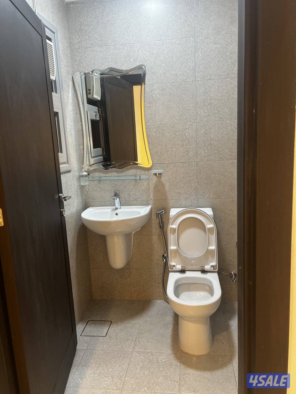 للإيجار دور ارضي كامل بالزهراء8