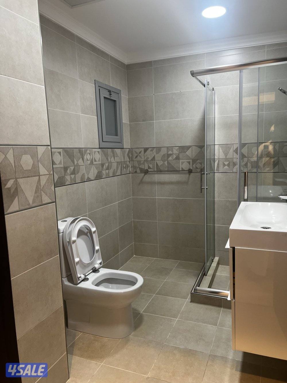 للإيجار دور ارضي كامل بالزهراء11