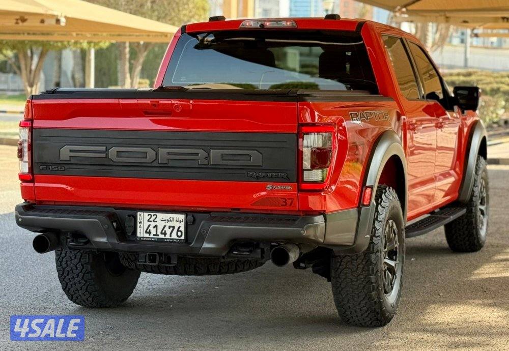 2022 فورد رابتر 372