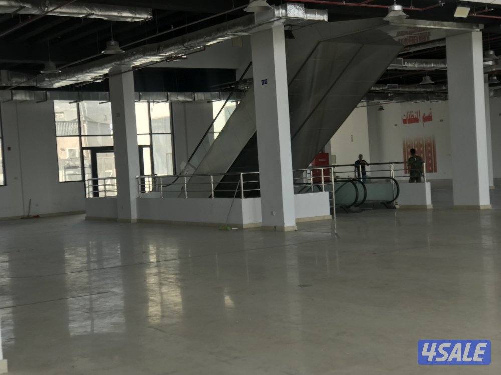 للايجار سرداب ترخيص تجاري يصلح لسوق مركزي ) بلدية، مطافي، (درج كهرب او0