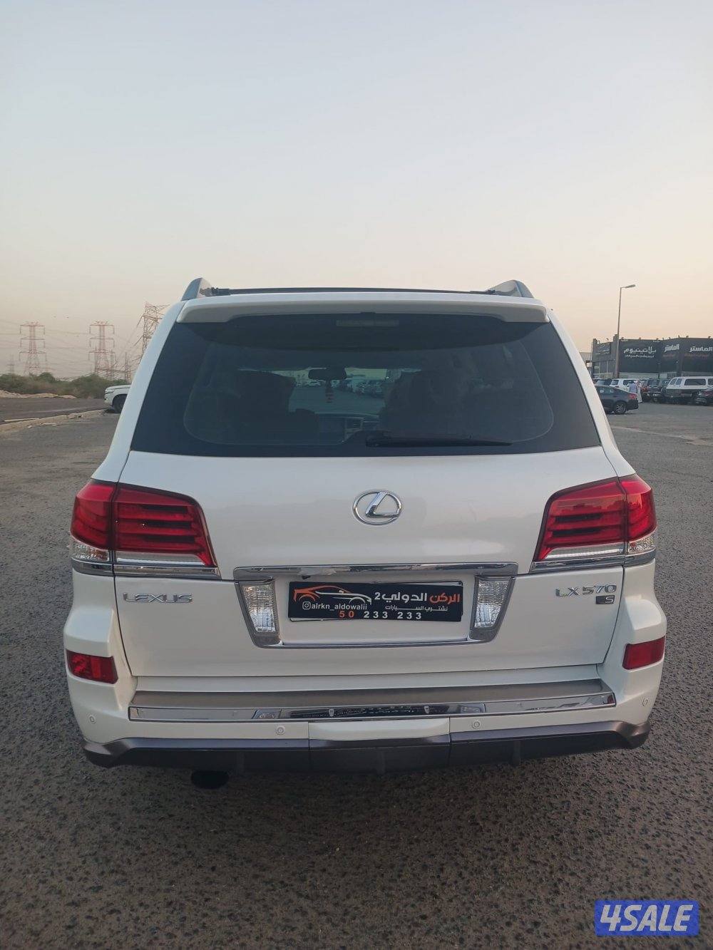 للبيع لكزس LX570 موديل ٢٠١٥6