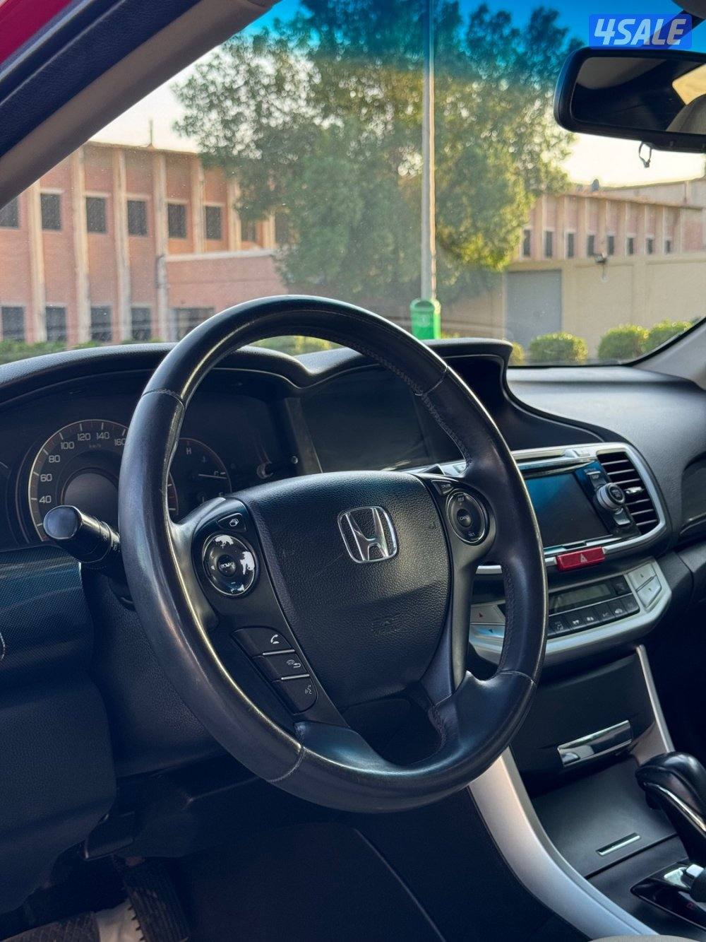 للبيع هوندا اكورد 2014 بحالة الوكالة بالكامل7