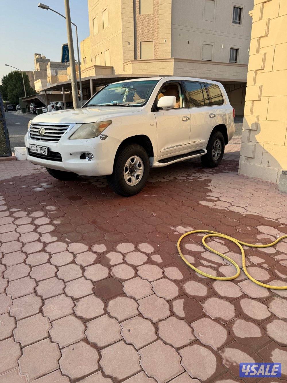 جيب لكزس مجهز0