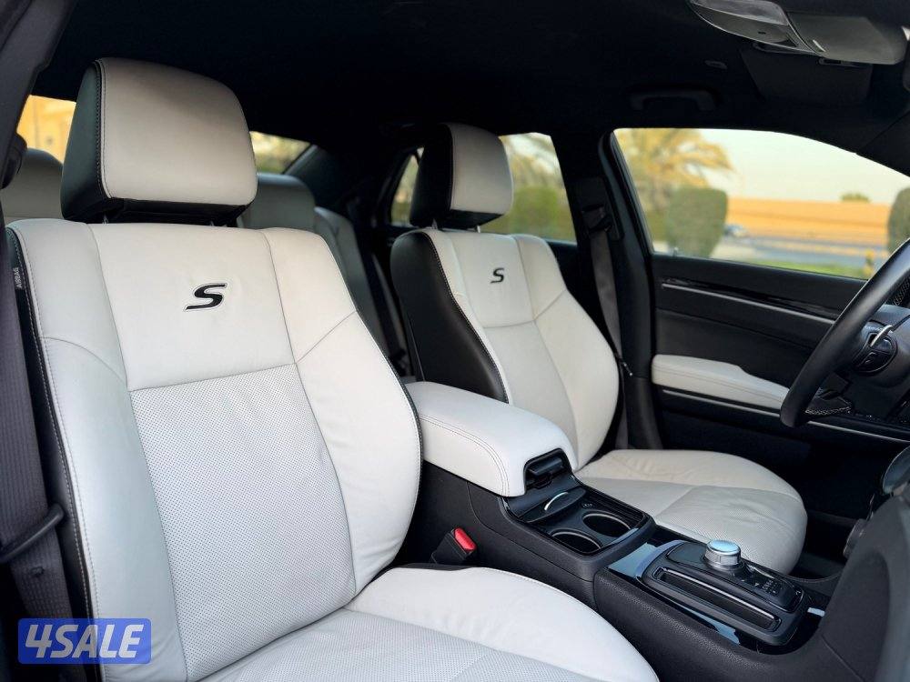 كرايزلر 300S بحالة الوكالة 20217