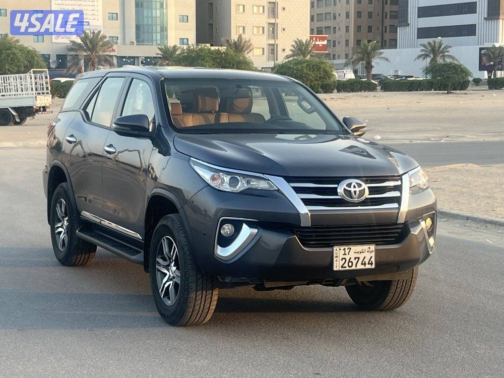 تويوتا  فوتنر  - صبغ وكالة  - موديل 20206