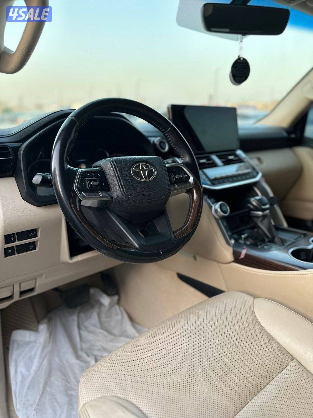 لاند كروزر GXR تون تيربو 2022 صبغ الوكالة بالكامل ماشي 262 الف كم6