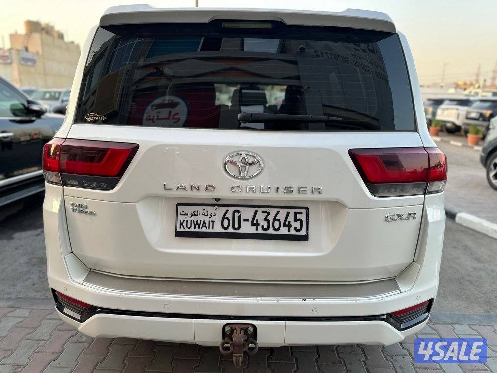 لاند كروزر GXR تون تيربو 2022 صبغ الوكالة بالكامل ماشي 262 الف كم5