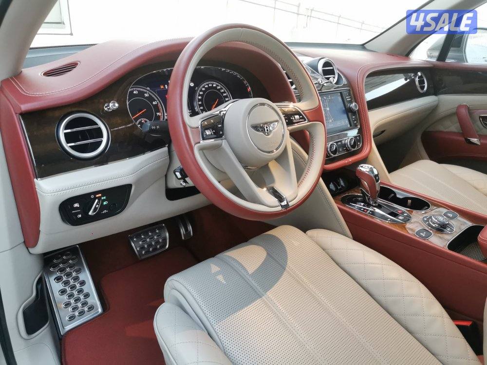 بينتايقا V128