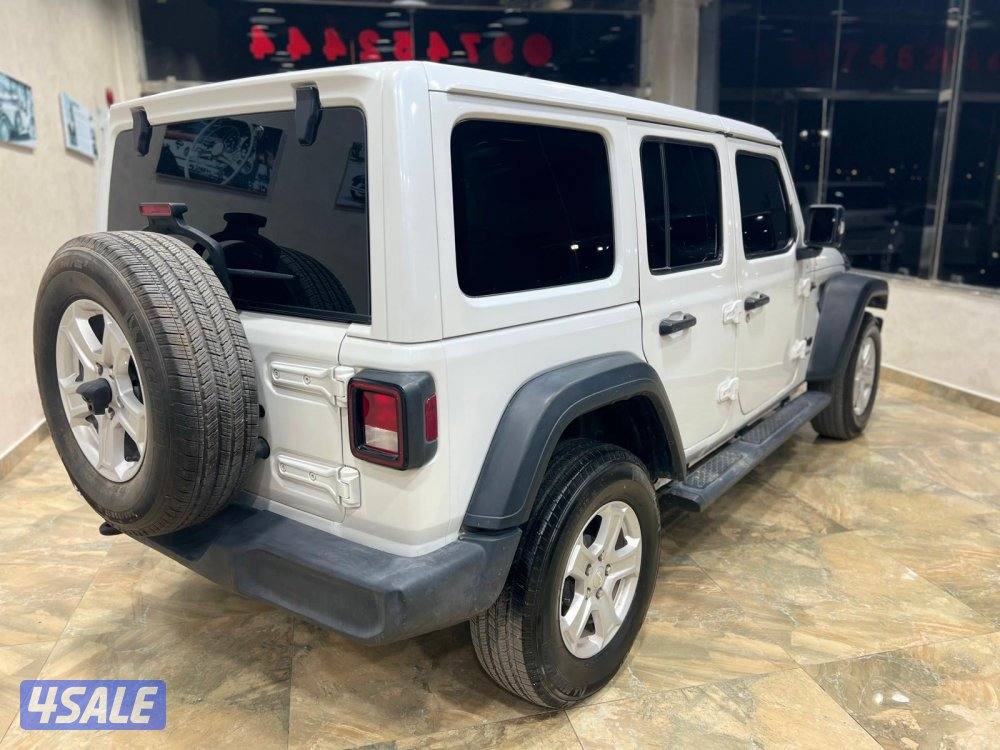 رانقلر سبورت موديل 2023 ماشي 12 الف ميل وكالة امريكا بحالة ممتازة3