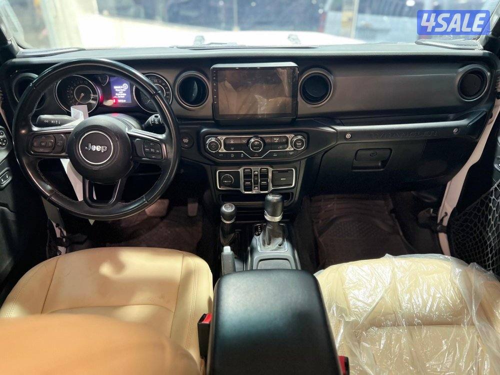 رانقلر سبورت موديل 2023 ماشي 12 الف ميل وكالة امريكا بحالة ممتازة7