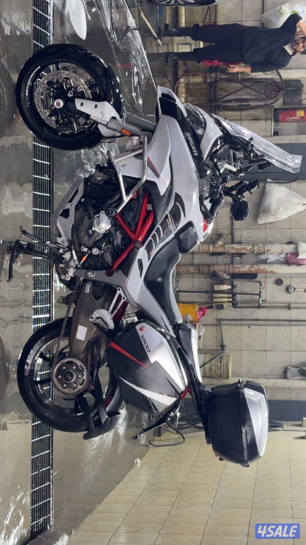 Ducati multistrada1200s0