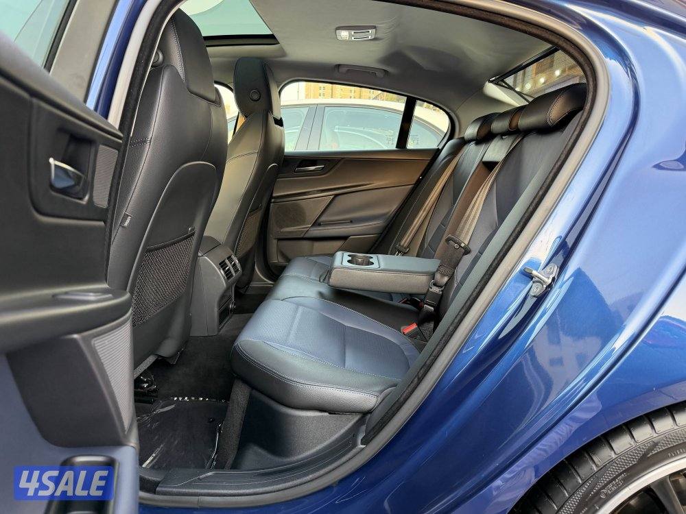 جاكوار XE موديل 2016 عداد 82 الف صبغ وكالة سيرفيس منتظم كامل المواصفات2