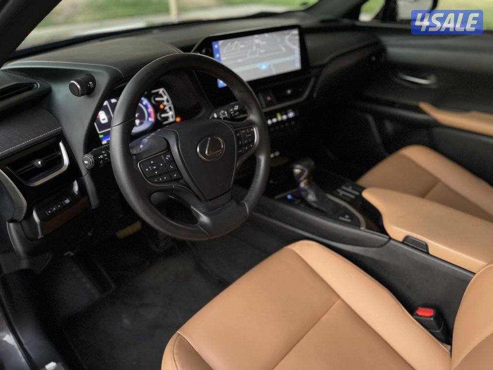 لكزس UX200 صبغ الوكاله المالك الاول موديل 20237