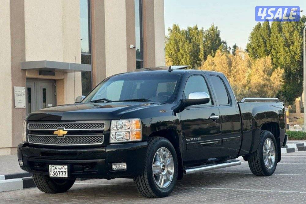 للبيع سلفرادو Z71 كامل الموصفات موديل 2012 قمارة ونص0