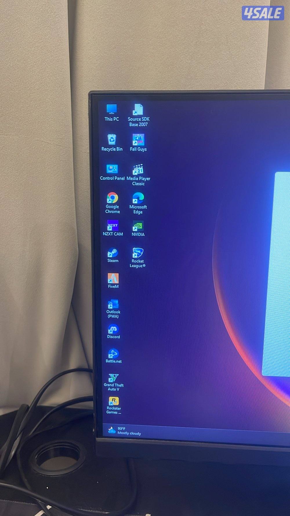 بي سي للبيع1