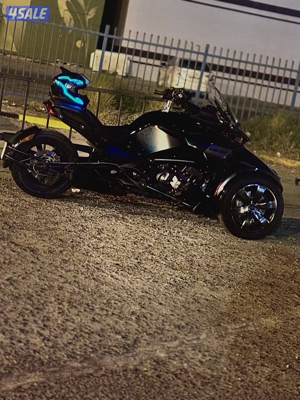 كانام سبايدر F33