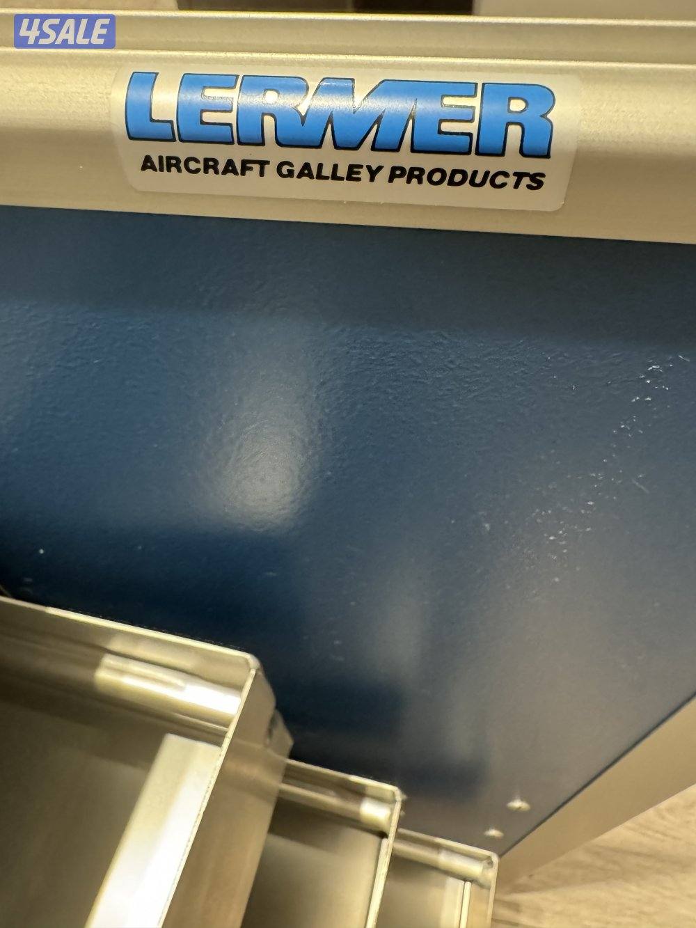 ترولي خدمات نادرة (بحالة جديدة) إصدار قديم - الخطوط الجوية الكويتية4