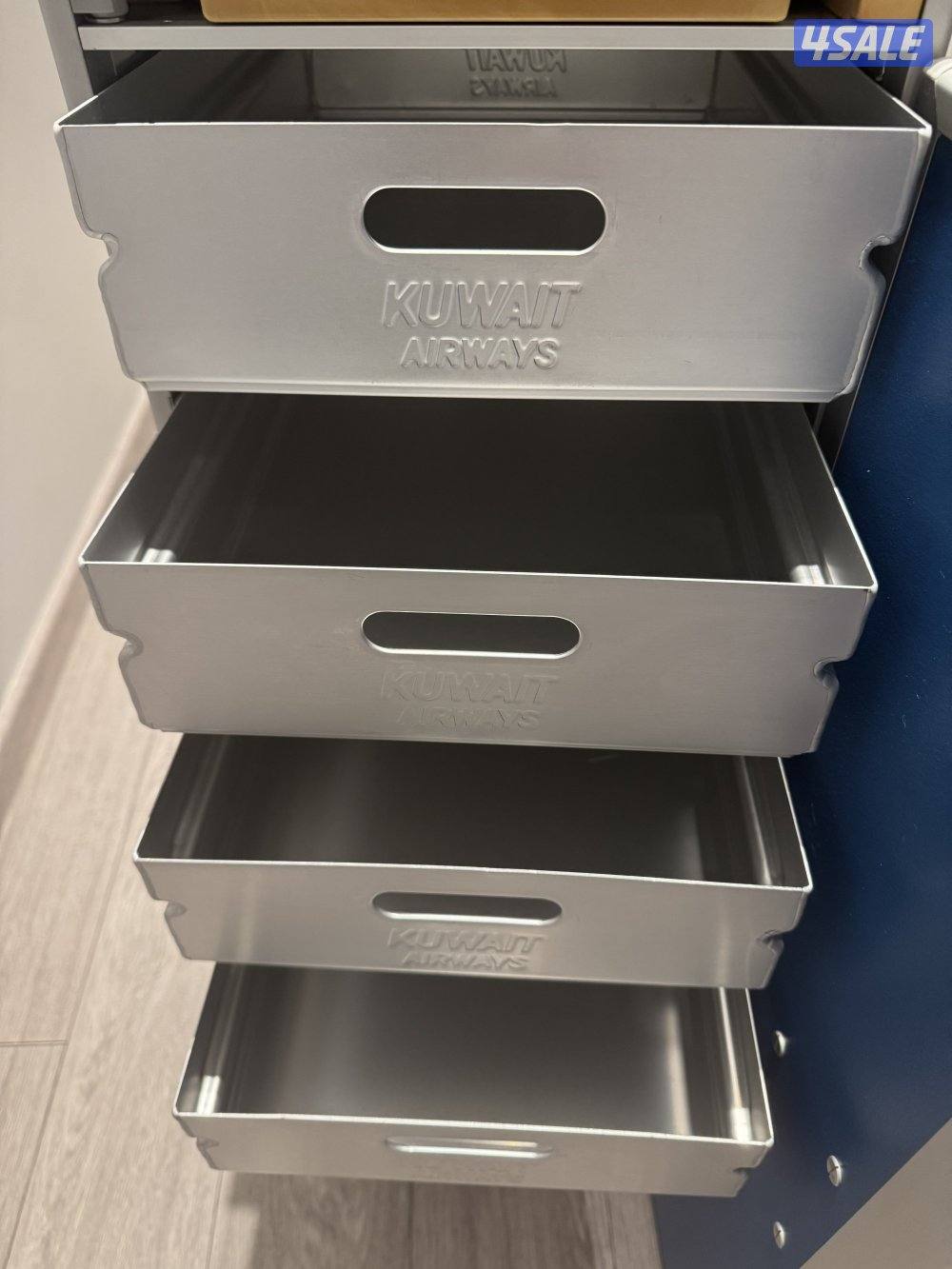 ترولي خدمات نادرة (بحالة جديدة) إصدار قديم - الخطوط الجوية الكويتية6