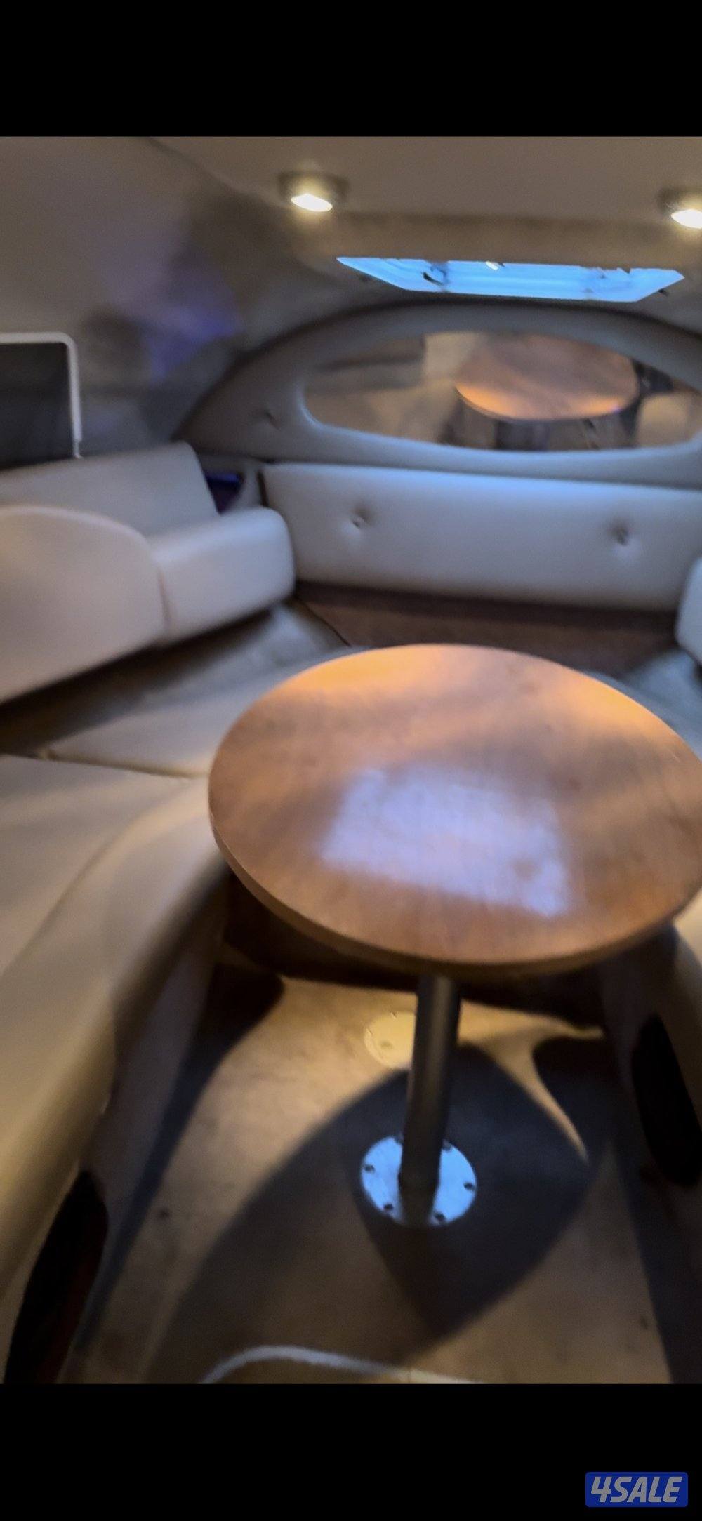 طراد امريكي  نوع ريغال  حجم 26.5 قدم4