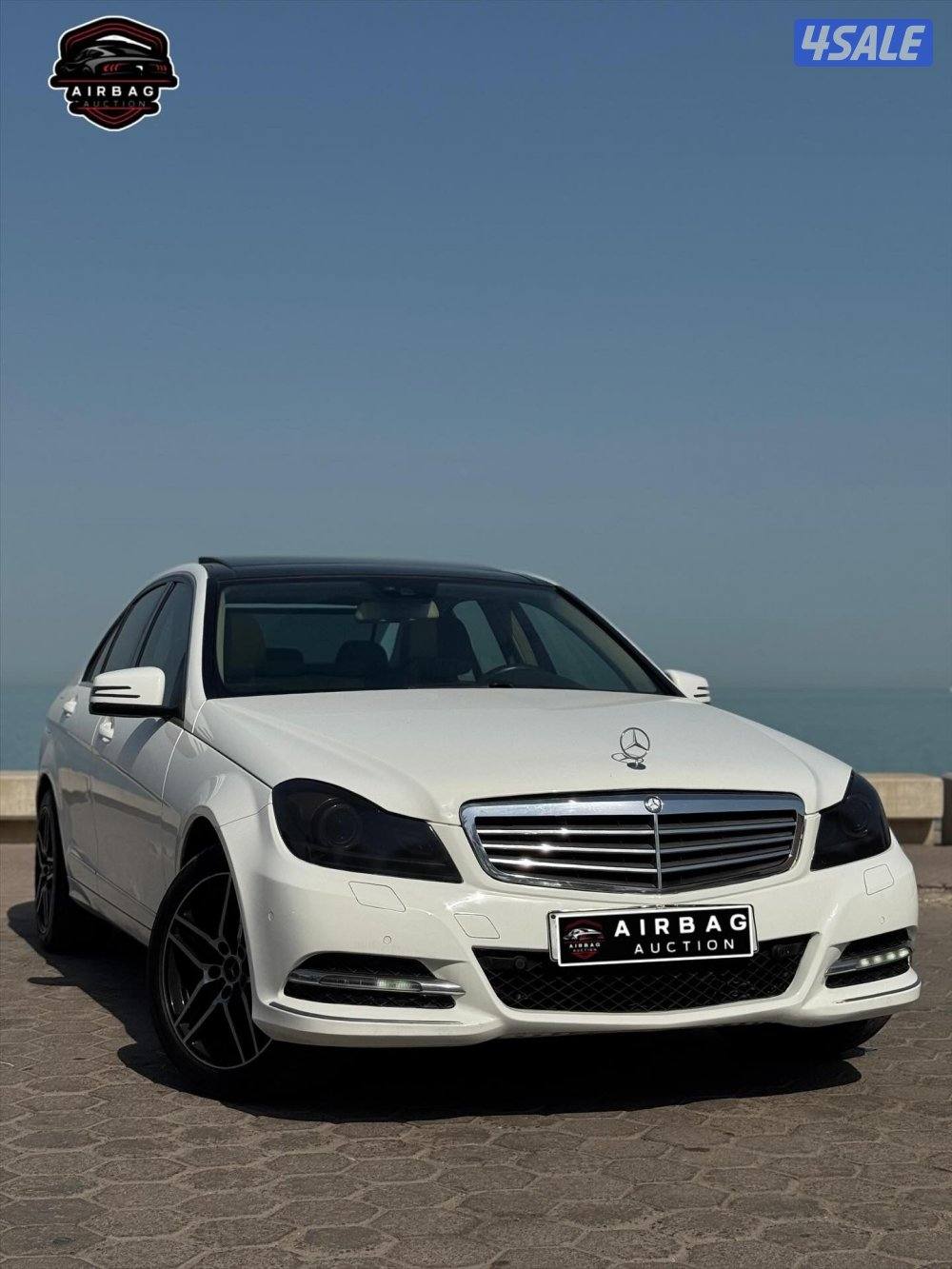 للبيع مرسيدس C200
موديل 2013
عداد 268 الف شرط الفحص1