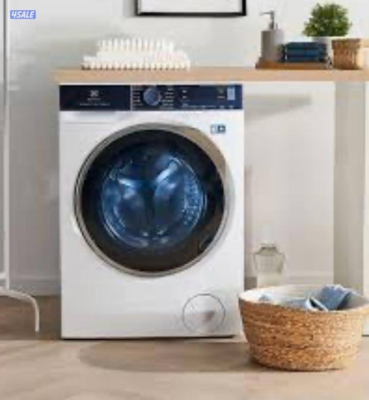 AC and fridge technician we deal all kind of AC refrigrater Washing ma3