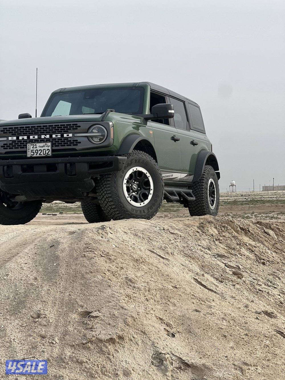 برونكو باد لاند سسكواش1