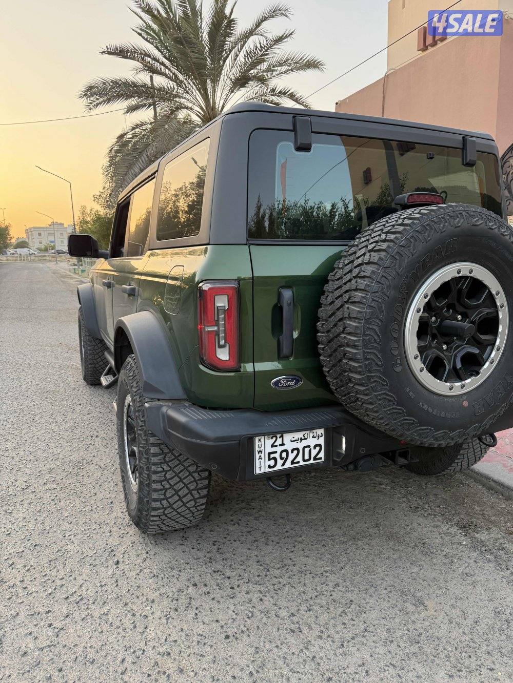 برونكو باد لاند سسكواش3