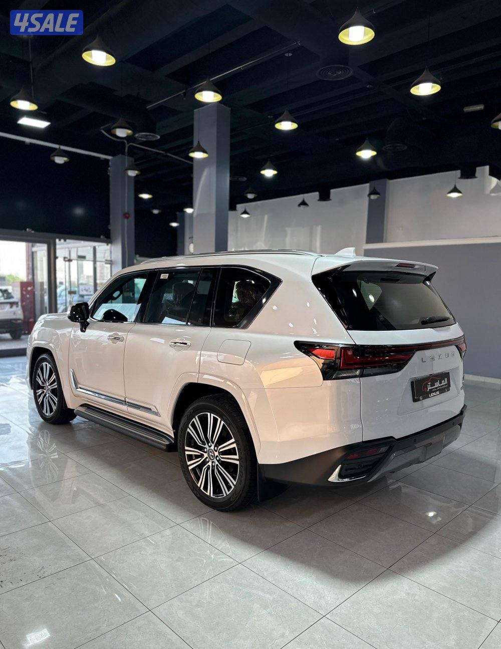 لكزس LX600 الساير موديل 2025 عداد اصفار4