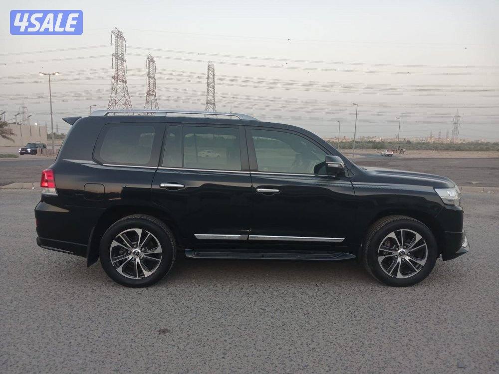 للبيع لاندكروزر VXS موديل ٢٠٢٠2