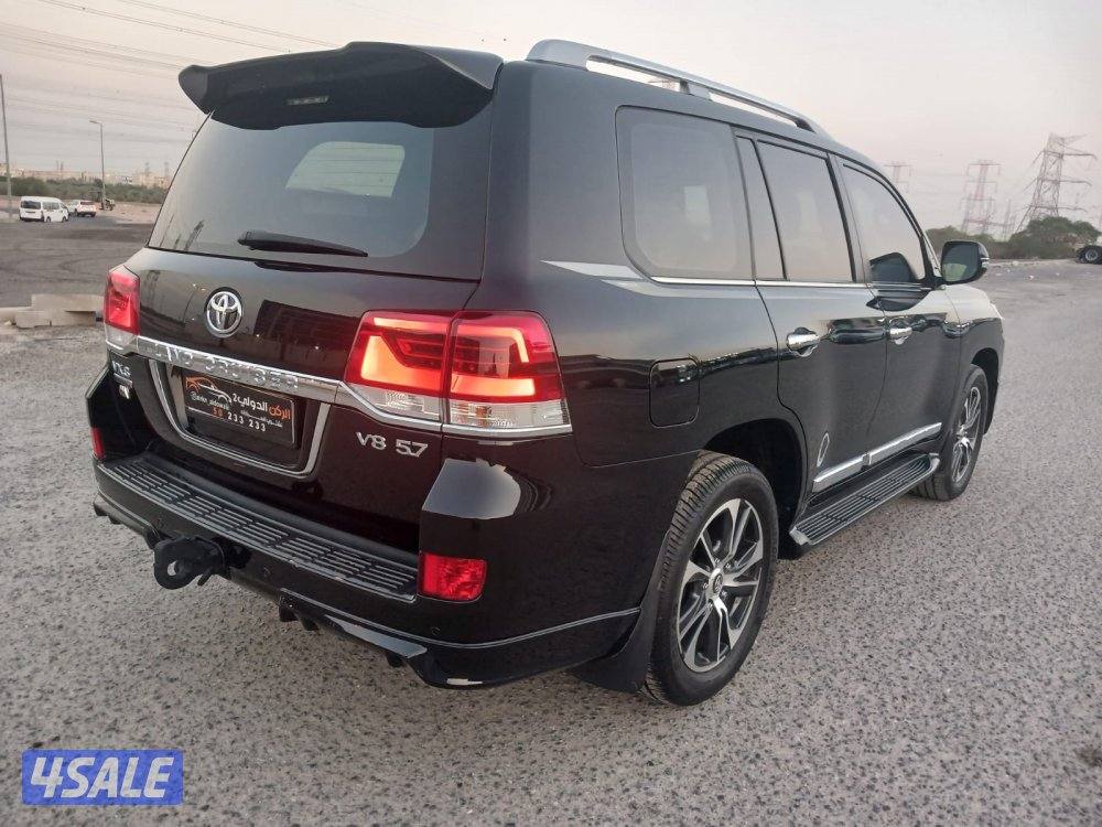 للبيع لاندكروزر VXS موديل ٢٠٢٠4