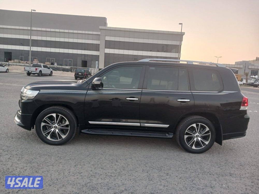 للبيع لاندكروزر VXS موديل ٢٠٢٠3