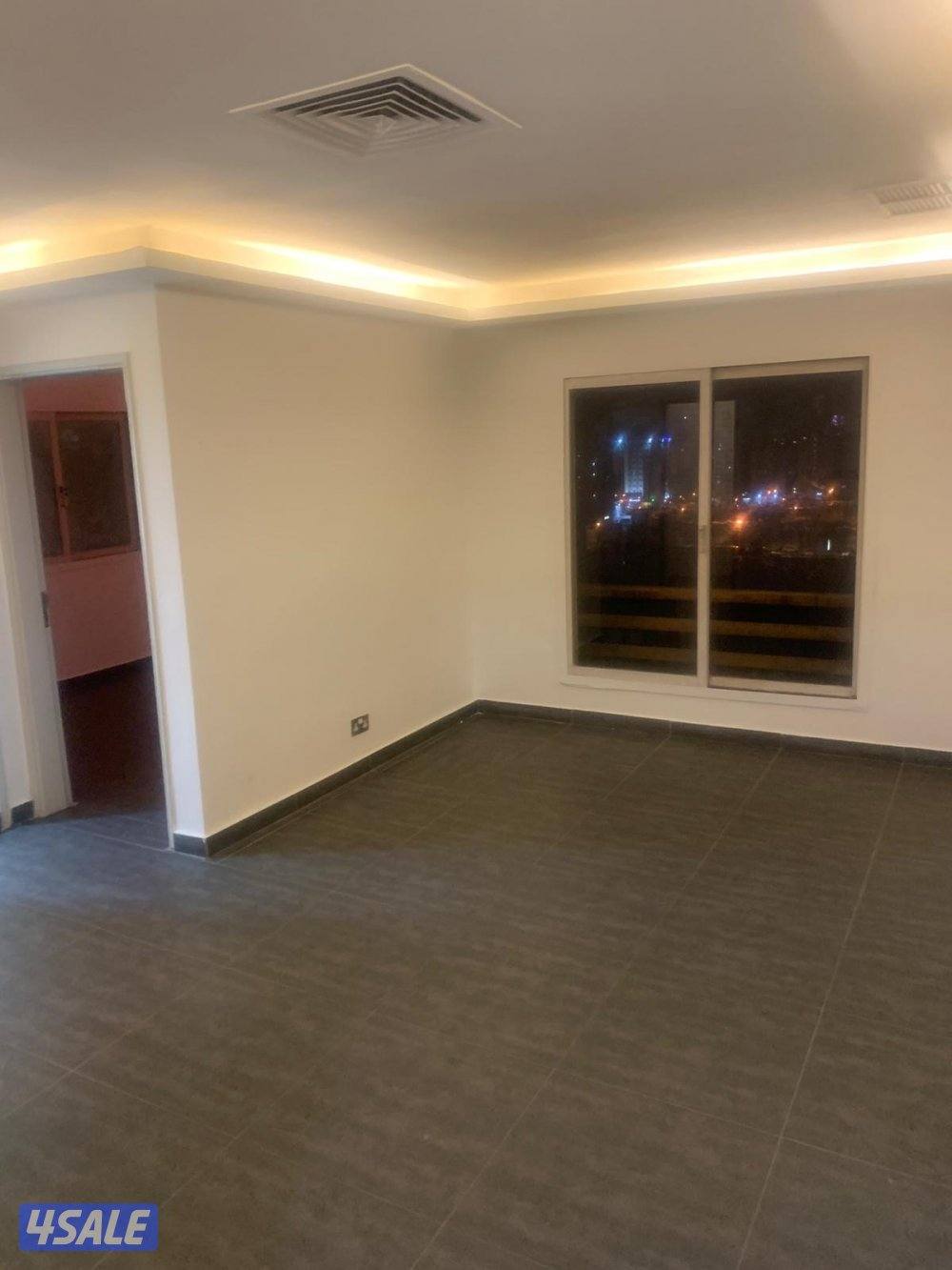 شقق للايجار خلو وفاضي غرفة وصالة ومطبخ وحمام تشطيب سوبر لوكس يوجد 🚗🚙2