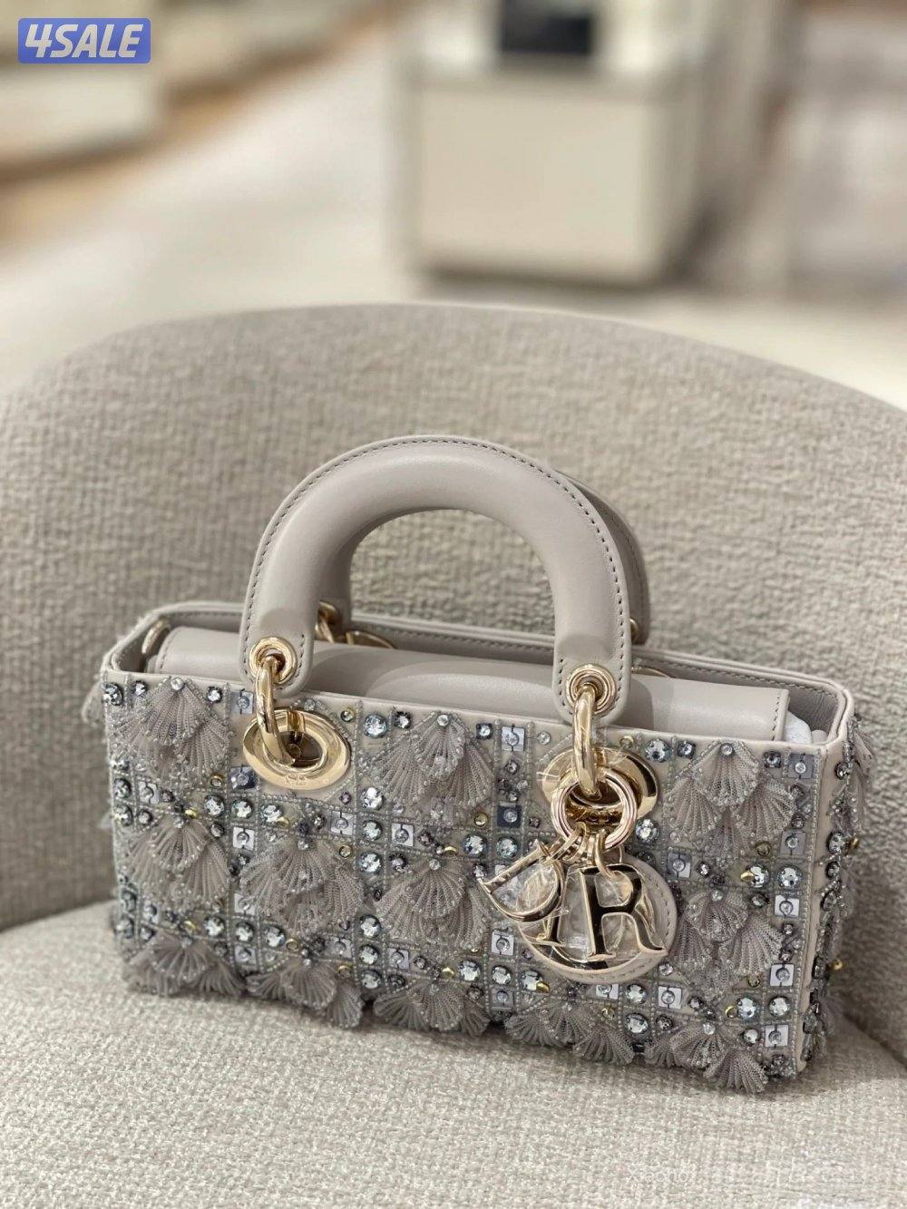 اقوى تشكيله شنط نسائية الدرجه الاولى 20254