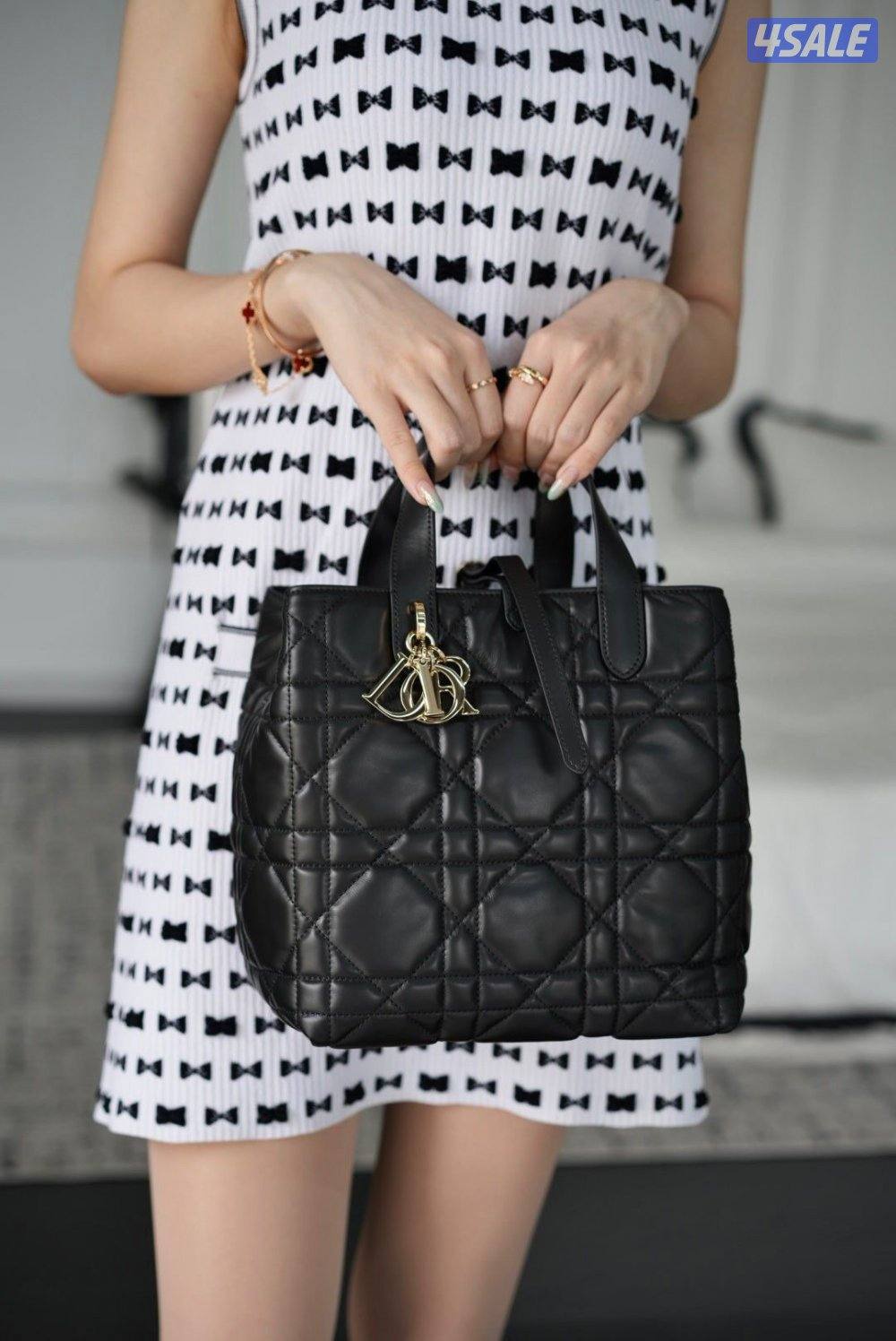 اقوى تشكيله شنط نسائية الدرجه الاولى 20256