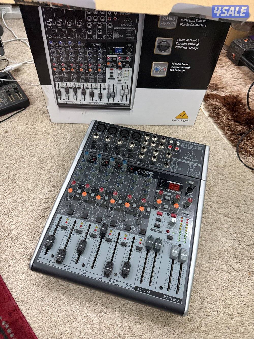 Behringer Xenyx X1204USB جهاز0