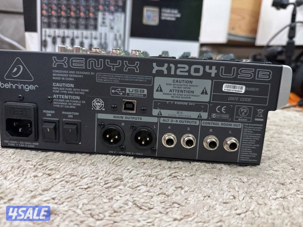 Behringer Xenyx X1204USB جهاز1