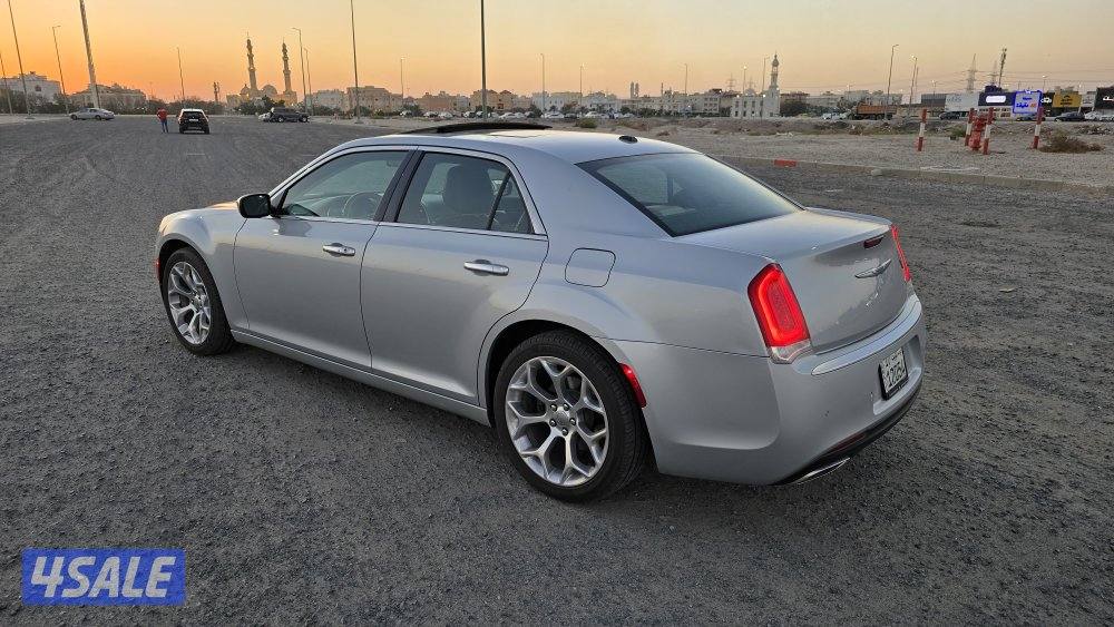 كرايزلر C300/ 20203