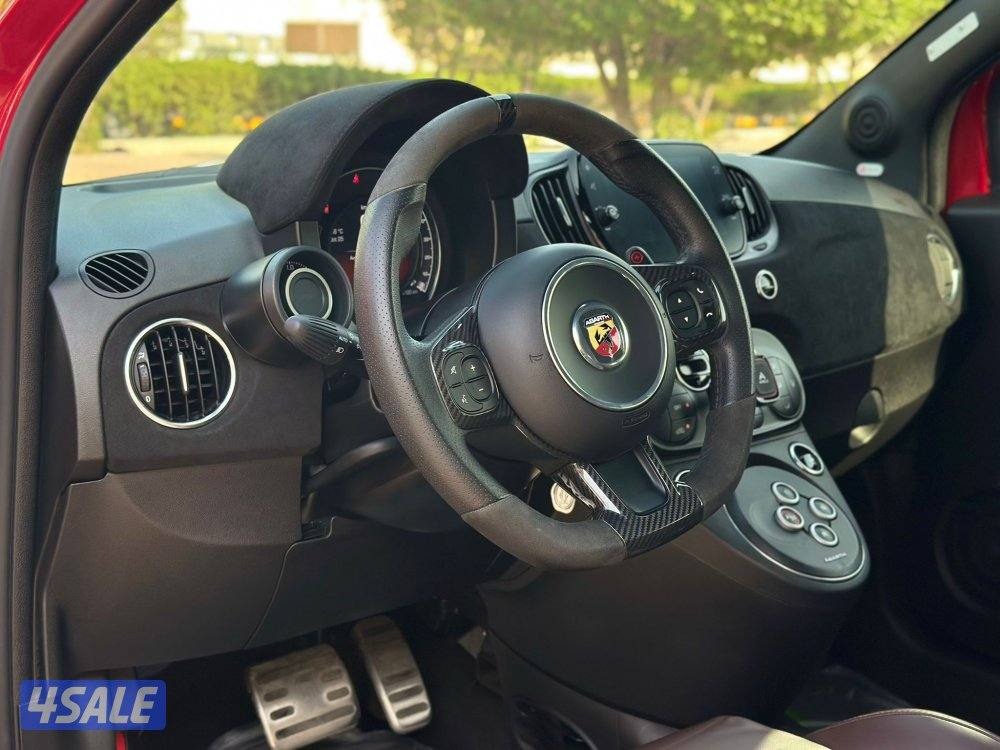 أبارث 695 توريزمو 202312