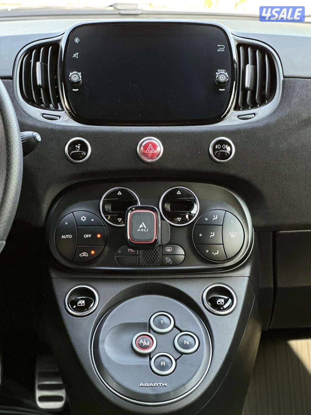 أبارث 695 توريزمو 202315