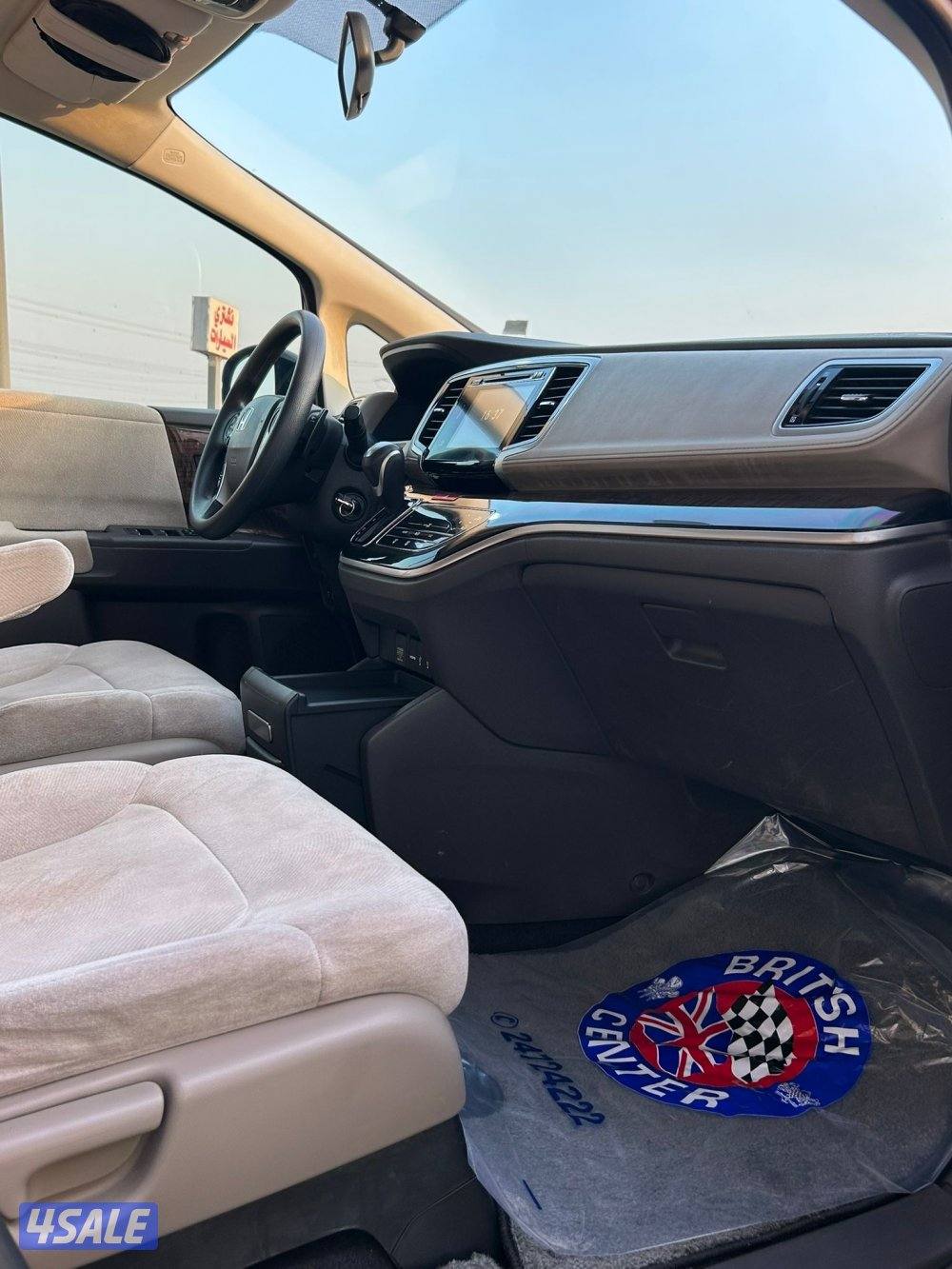 للبيع هوندا أوديسي 4 سلندر6