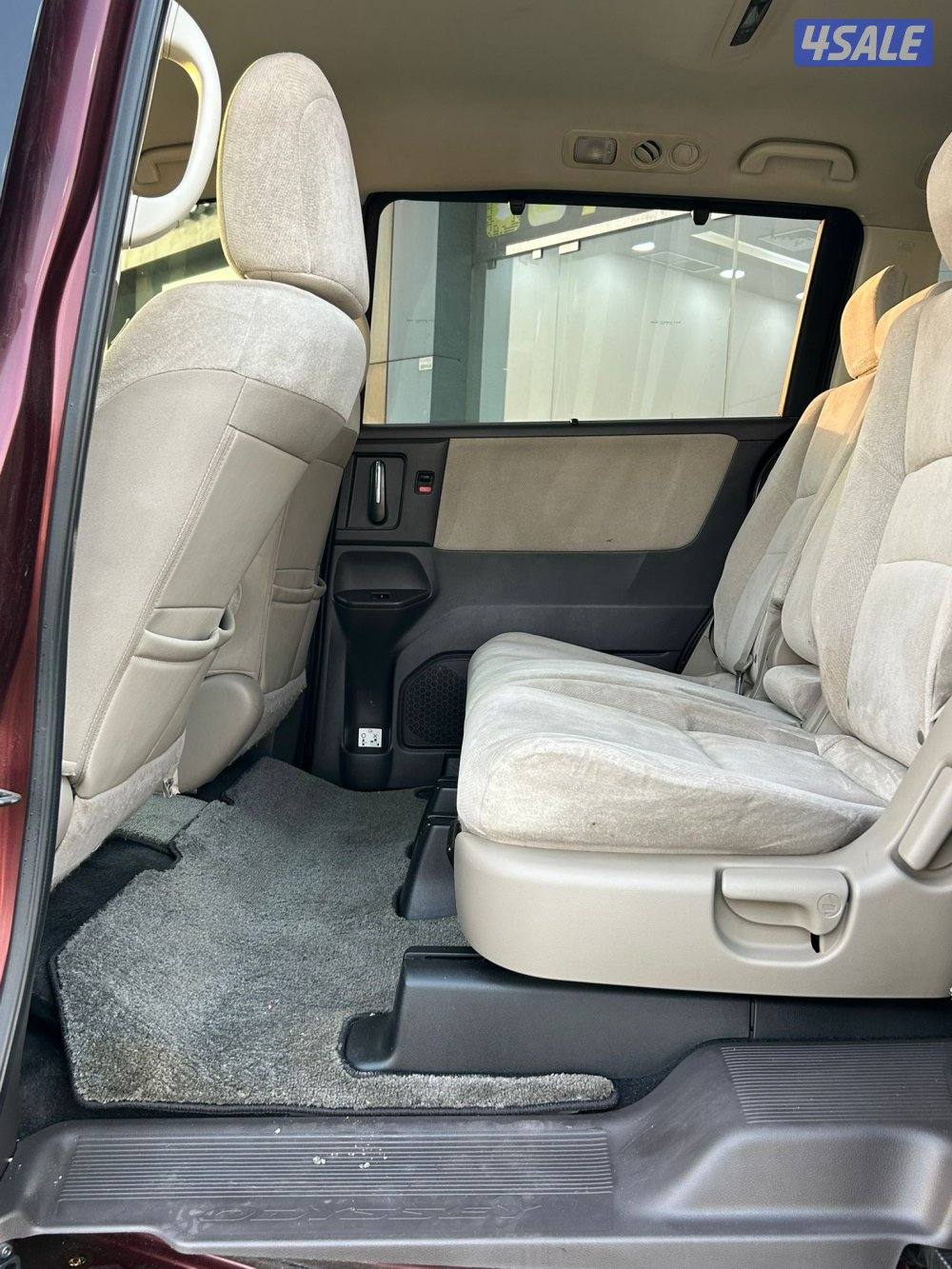 للبيع هوندا أوديسي 4 سلندر7