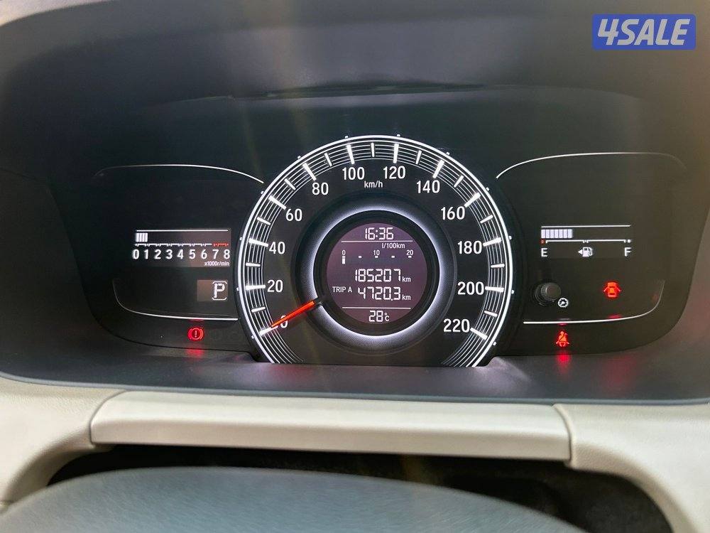 للبيع هوندا أوديسي 4 سلندر9