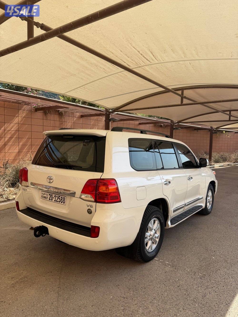 لاندكروز GXR v8 الساير صبغ وكاله.1