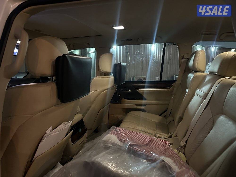 للبيع جيب لكزس مديل ٢٠١٦ الدرجة الاولى وارد الساير ماشي ٢٠٠الف سيرفس6