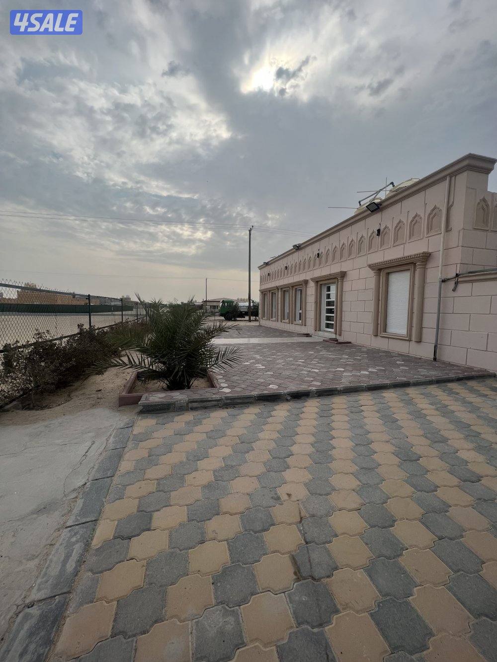 استراحة الهجن ايجار يومي8