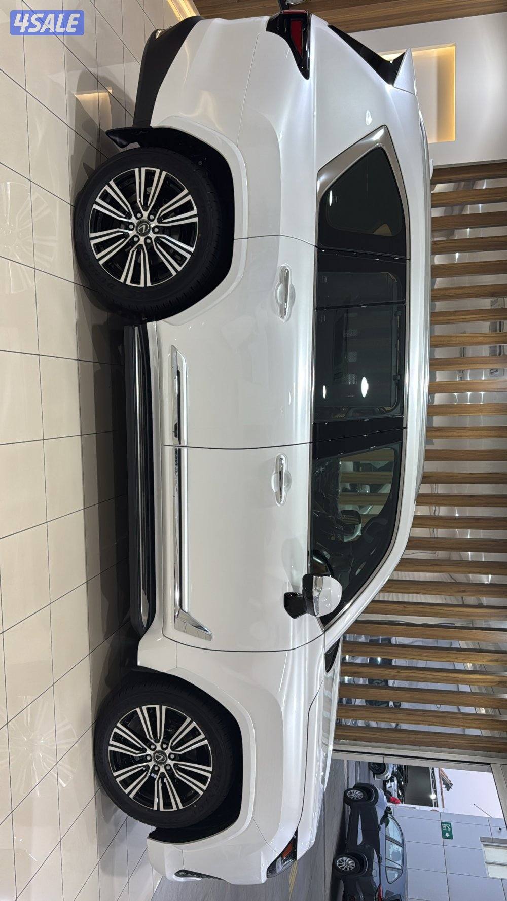 ‏للبيع جيب لكزس Lexus 600 LX2