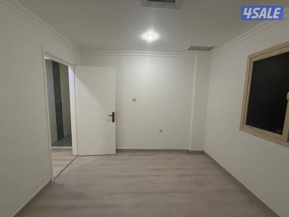 شقق للايجار حولي كويتين فقط فاضي وخلو غرفه صاله حمام مطبخ باركن2