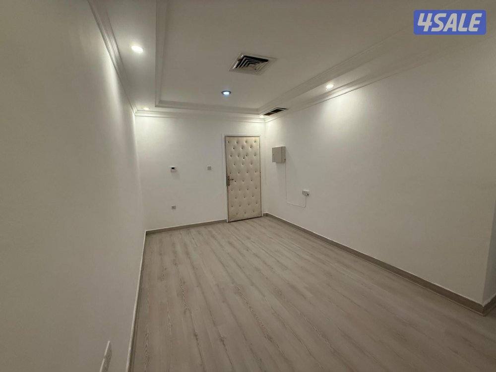 شقق للايجار حولي كويتين فقط فاضي وخلو غرفه صاله حمام مطبخ باركن7