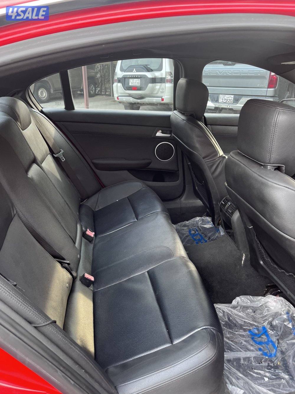 بونتياك g8 gt 20085